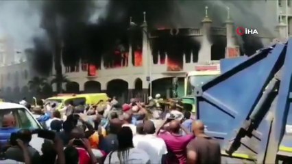 - Güney Afrika’da 139 yıllık camide yangın