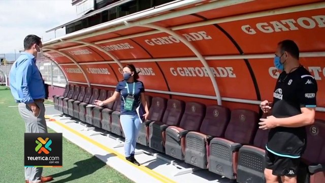 td7-morados-cumplen-cuarentena-desde-sabado-240820