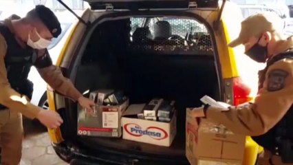 Idoso é flagrado com máquinas caça níquel e cigarros contrabandeados no Santa Cruz