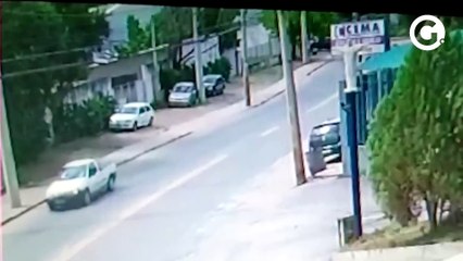 Motorista ficou ferido em acidente no bairro Coramara em Cachoeiro