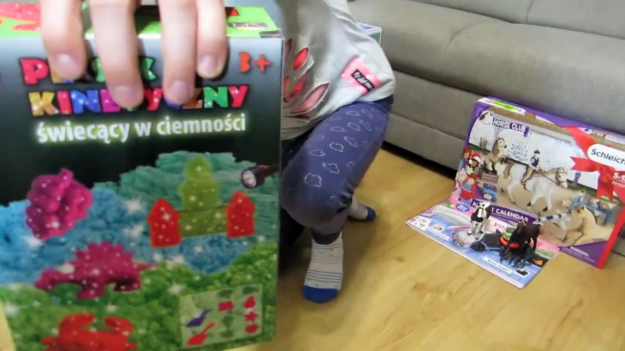 Sophia Isabella Brincando com Brinquedos João Paulo de Carvalho Lofiego