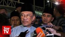 Anwar rubbishes talk that his supporters behind plot to topple Azmin