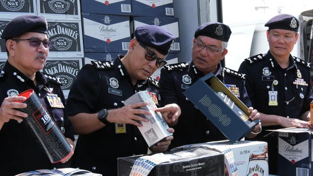 Cops smash Bandar Kinrara smuggling network, seize RM1.6m worth of hard liquor