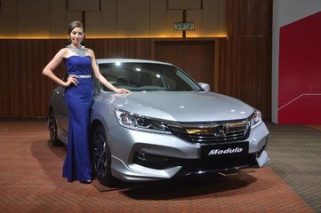 CarSifu: 2016 face lifted 9th Generation Honda Accord quick walkaround