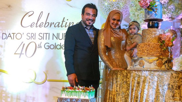 Malaysia’s Queen of Pop, Datuk Seri Siti Nurhaliza Tarudin turns 40