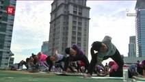 Roof top workout for Indonesian yoga lovers