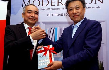 Nazir Razak launches The Star's book on 'Moderation'