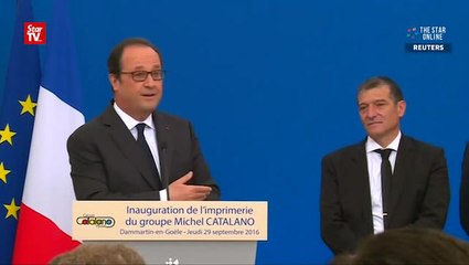 Hollande honors Charlie Hebdo survivors