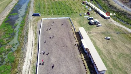 Malazgirt Zaferi kutlamalarında Atlı spor oyunları büyük ilgi görüyor