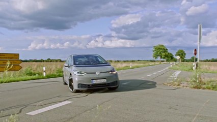 Volkswagen ID.3 1st Edition in Moonstone Grey Driving Video