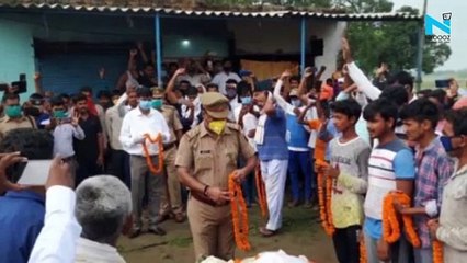 Army soldier martyr due to heart attack in Leh, hometown Gorakhpur bids teary adieu