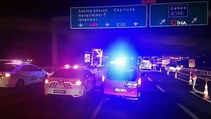TEM Otoyolu'nda zincirleme kaza: 3 ölü, 4 yaralı