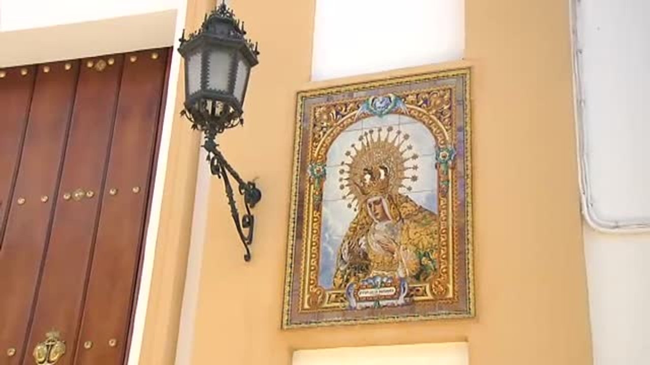 La Esperanza de Triana, protagonista de la revista Vogue