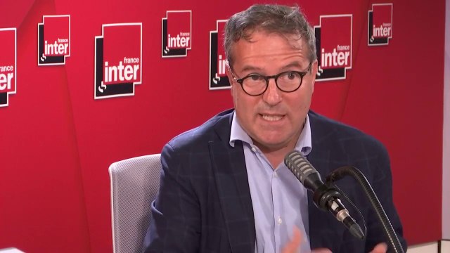 Martin Hirsch : Les étudiants infirmiers en stage ont une indemnité d'environ 150 euros par mois. Pendant la période Covid, ils ont eu environ 1 500 euros par mois.