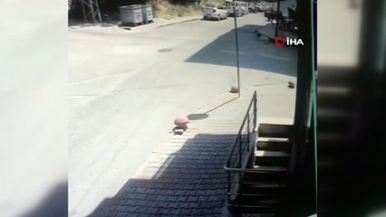 Sokak arasında drift yapan trafik magandası faciaya neden oluyordu