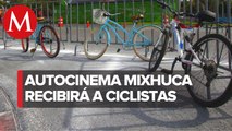 Las bicicletas también entran al autocinema Mixhuca de la CdMx