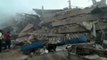 Un muerto y decenas de desaparecidos tras el derrumbe de un edifico de apartamentos en la India