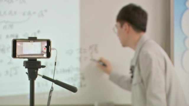 [뉴스큐-퀵터뷰] 수도권 유·초·중·고 원격수업 전환...준비 상황은? / YTN