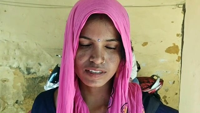 मां के साथ बैक गई मासूम बच्ची लापता बच्ची गायब होने से बैंक में मचा हड़कंप