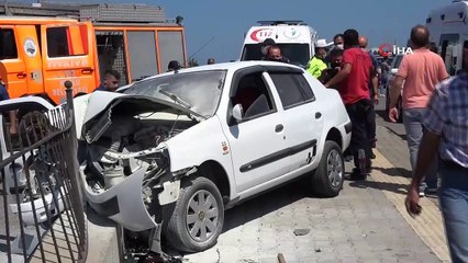 3 kişilik ailenin aracı korkuluklara saplandı