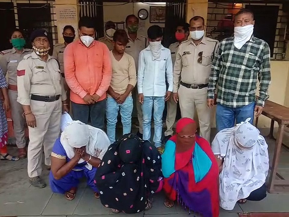चिमनगंज पुलिस को मिली बड़ी सफलता, सेक्स रैकेट का किया भांडा फोड़