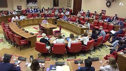 Скачать видео: El Congreso rechaza que Iglesias comparezca en el Congreso por la financiación de Podemos