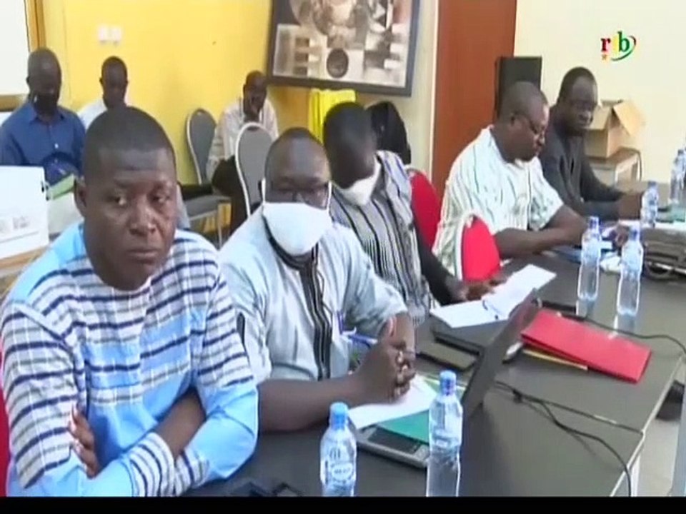 RTB/ Relecture des curricula et reformulation des programmes de l’ENAM par les membres du ministère de la justice en vue d’une formation de qualité au profit des élèves magistrats