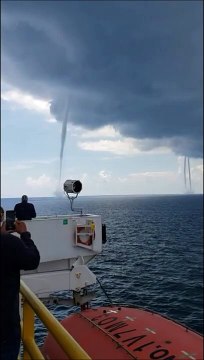 5 trombes marines filmées dans le golfe du Mexique