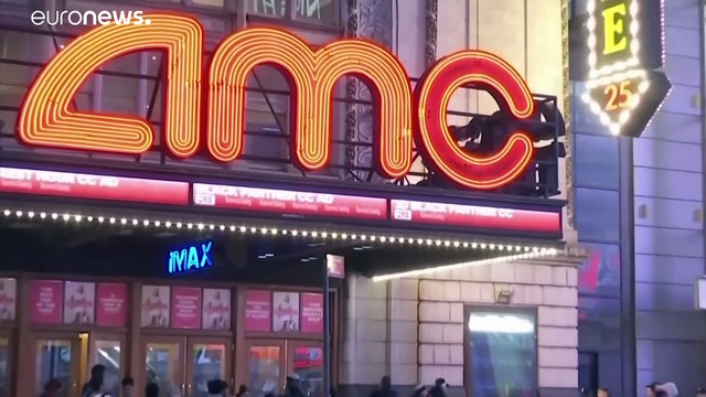 Довод на большом экране