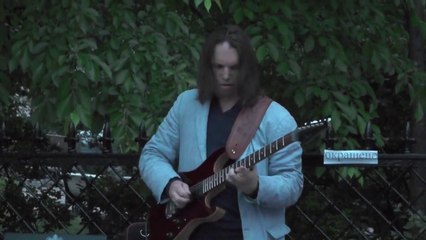 Saint-Pétersbourg musicien a la guitare /musician on guitar---- Санкт-Петербург  -- супер круто !!