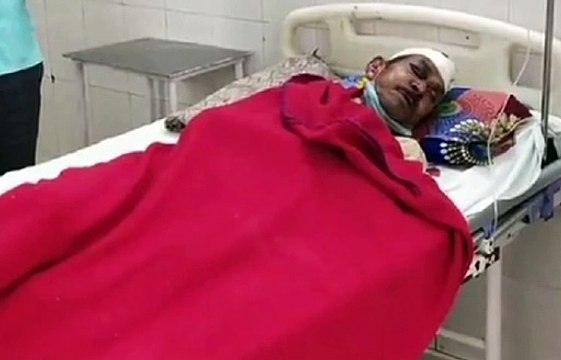 इटावा: ट्रक ने बुजुर्ग को मारी टक्कर, हुआ घायल