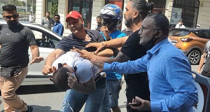 Fatih'te arkadaşının eşini otele çağırma iddiasına meydan dayağı