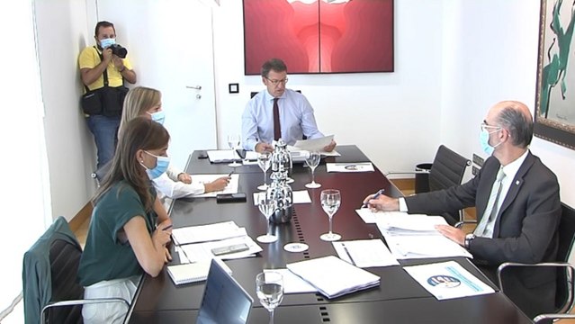 Feijóo se reúne con comité clínico de expertos sanitarios