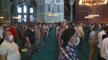 تمتزج فيه الرموز الإسلامية بالمسيحية.. مسجد آيا صوفيا بعد أن كان متحفا