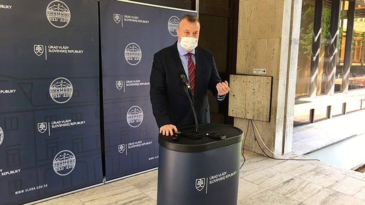 ZÁZNAM: Brífing ministra práce Milana Krajniaka