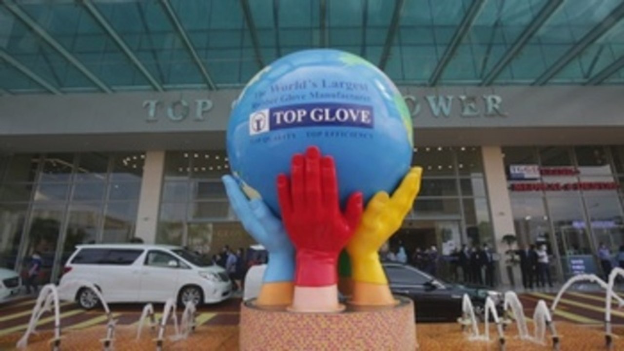 Fabricantes de guantes sanitarios, beneficios récord y denuncias de abusos