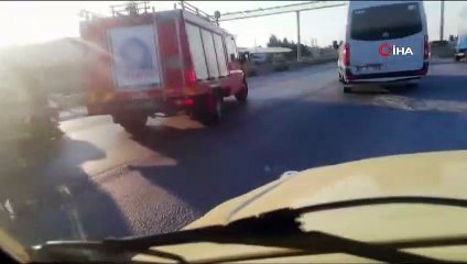 Otomobilin kamyona arkadan çarptığı feci kaza kamerada