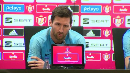 Télécharger la video: La posible salida de Messi divide a la afición del Fútbol Club Barcelona