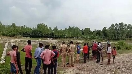 संदिग्ध परिस्थिति में मिला अज्ञात युवक का शव, जांच में लगी पुलिस