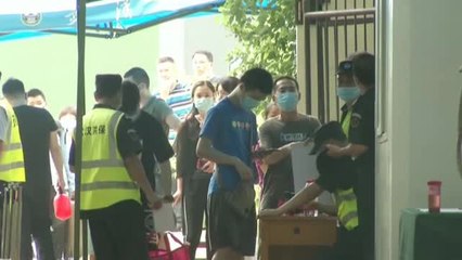 La Universidad de Wuhan reabre sus puertas