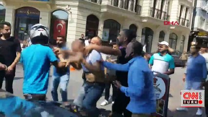 Son Dakika! Plan yapıp eşini taciz eden adamı dövdü | Video