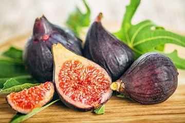 Is There a Wasp in My Fruit? Here's Why Figs May Not Be Vegan