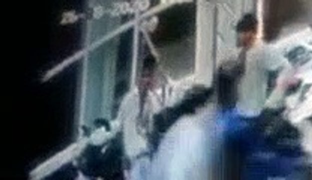 बाइक चोरी की घटना सीसीटीवी कैमरे में हुई कैद, चोर हुए बेखौफ