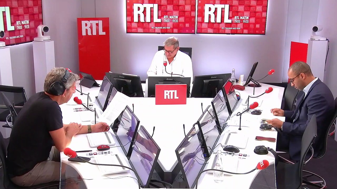 Les conseils de Michel Cymes pour conserver son bronzage et sa bonne mine