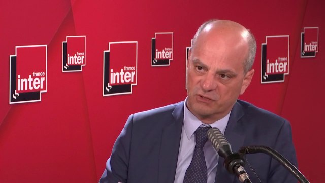 L'année scolaire commencera par une remise à niveau dit Jean-Michel Blanquer : Chaque professeur est en situation d'apprécier le niveau de ses élèves et de s'adapter. Néanmoins nous avons développé des outils pour cela.