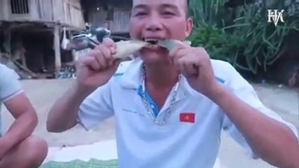 Oh! amazing   Exciting and surprising They're eat fresh raw fish.