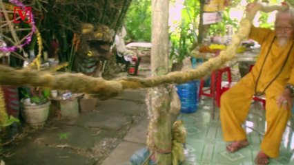 Vietnamese Man Inspired by ‘Divine Calling’ to Grow 16-Foot-Long Dreadlock