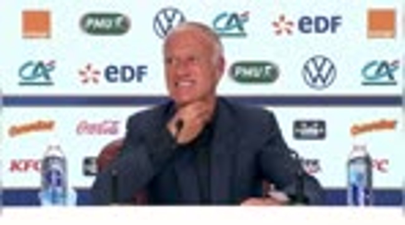 Bleus - Deschamps : Deschamps esquive une question sur Benzema
