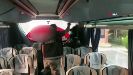 Kocaeli'de yolcu otobüsünden 30 kilo 800 gram eroin çıktı