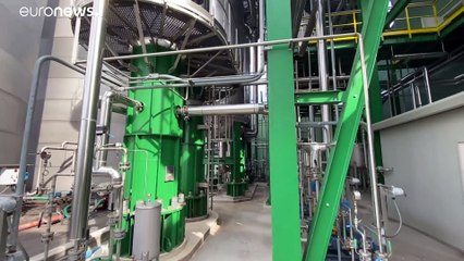 إيطاليا: تحويل النبيذ إلى مادة هلامية لتطهير الأيادي